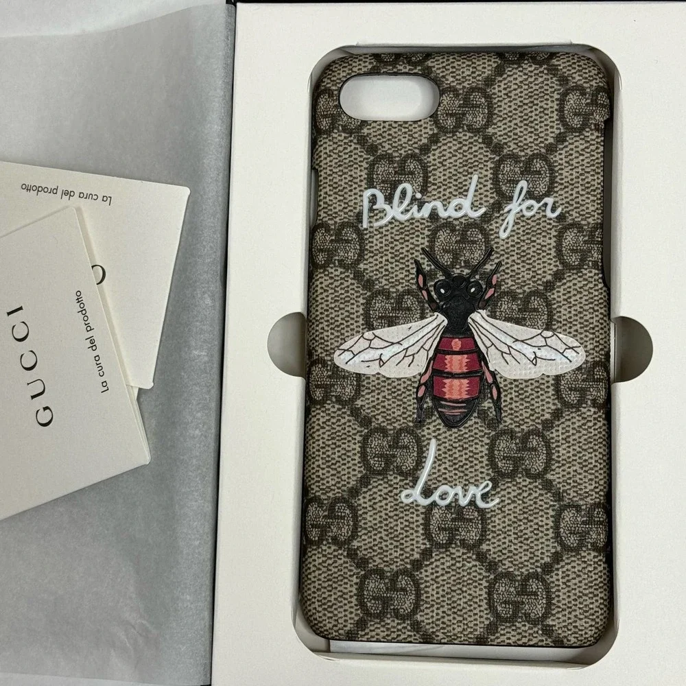 Gucci GG Supreme Monogram Bee iPhone 7 Case